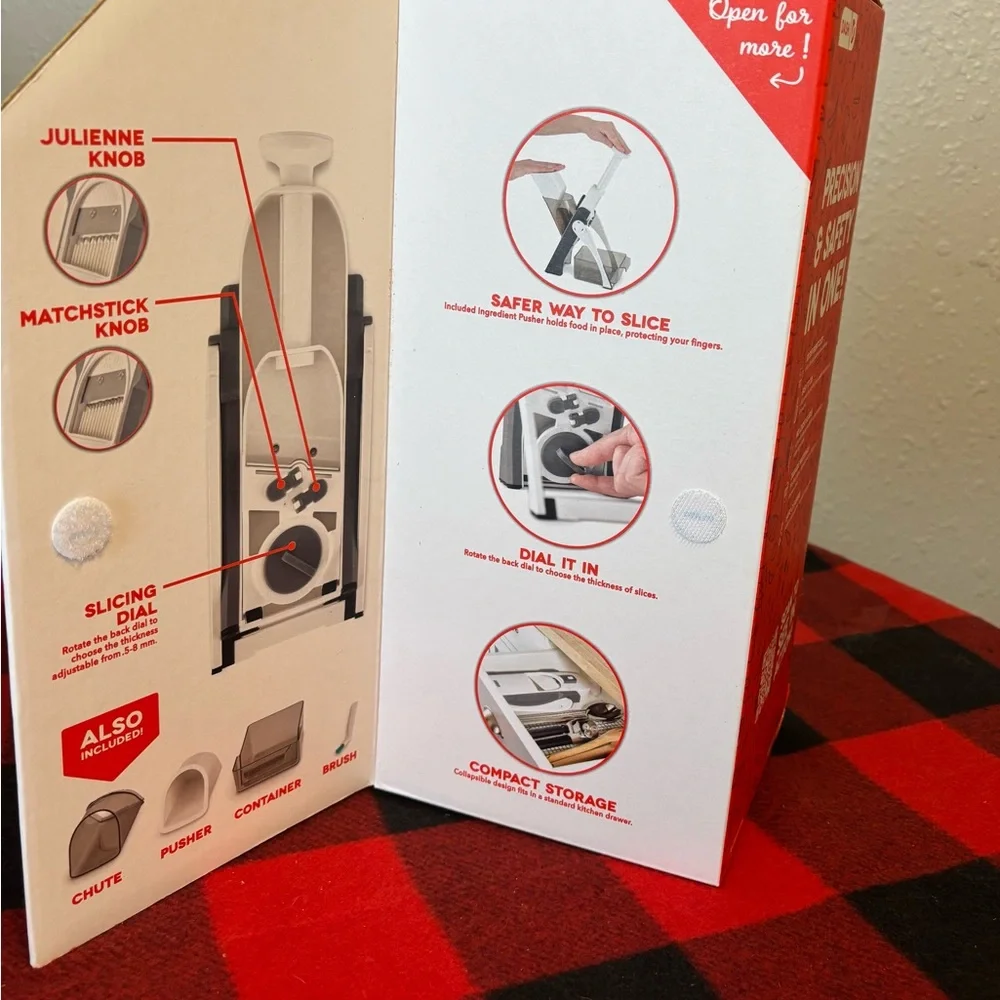 Dash Safe Mandoline Slicer - Picture 12 of 16